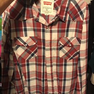 Men’s flannel long sleeved